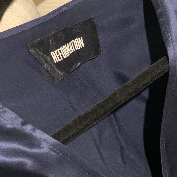 SOLD Reformation Marni Silk Wrap Dress - Picture 4 of 7